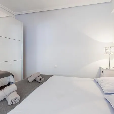 Flat 3 Bedroom In Extramurs Valenza